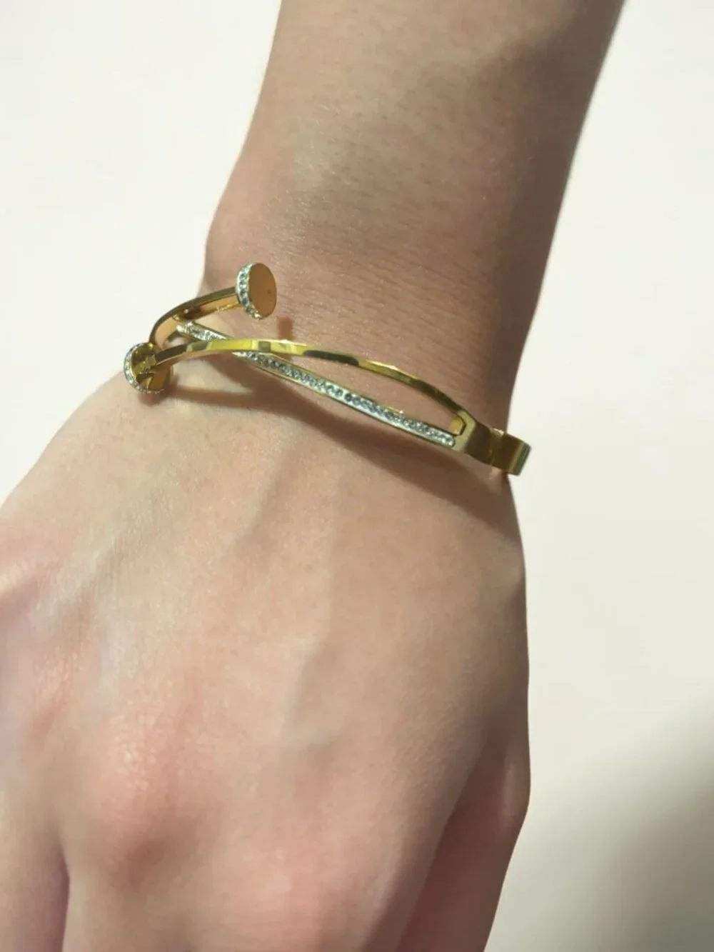 Women 18K Gold-Plated Crystal Pavé Nail Bangle Bracelet (H)